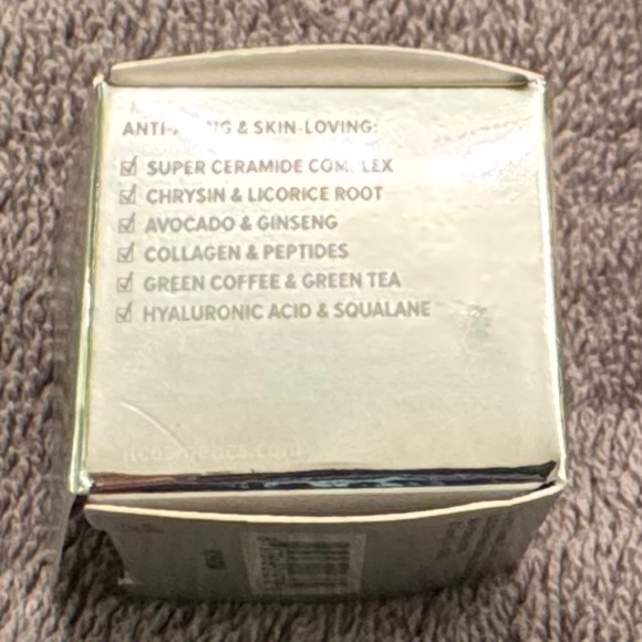 Makeup Bundle for Eyes and Cheeks - Picture 11 of 16